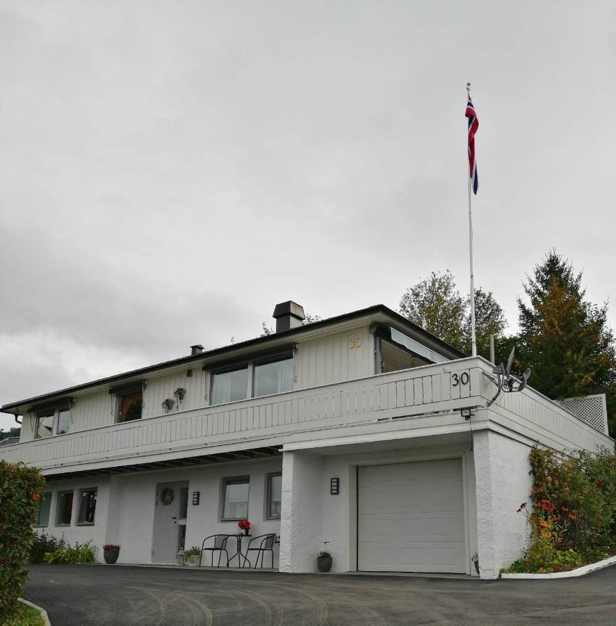 Gjesterom Til Leie I Et Privat Hus Brumunddal المظهر الخارجي الصورة